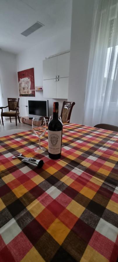 4rent Vila Vm8 Plazhi San Pietro